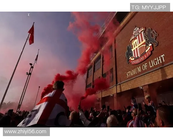 足球场上的激情与愤怒用歌声表达对球员的热爱与批评 足球场上的激情与愤怒用歌声表达对球员的热爱与批评